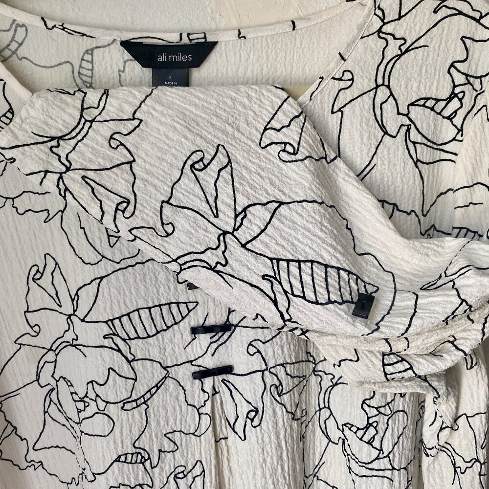 Ali Miles tunic top - Picture 3 of 4